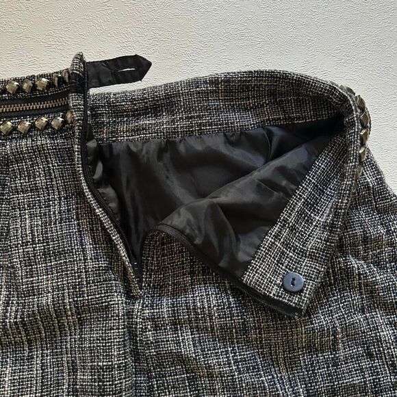 H&M Tweed Mini Skirt Women’s Size 6 | Black White Studded Zipper Waist - Picture 6 of 9